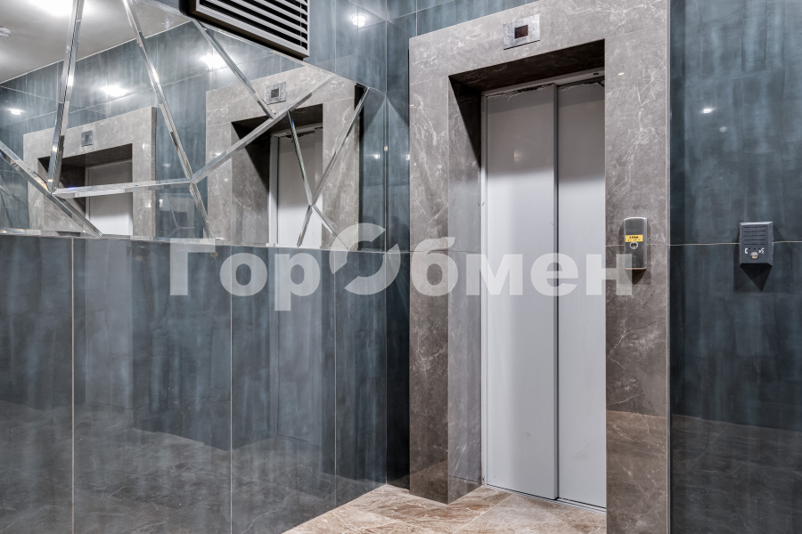 Продажа 3-комнатной квартиры, Москва, Россия,   улица Космонавта Волкова