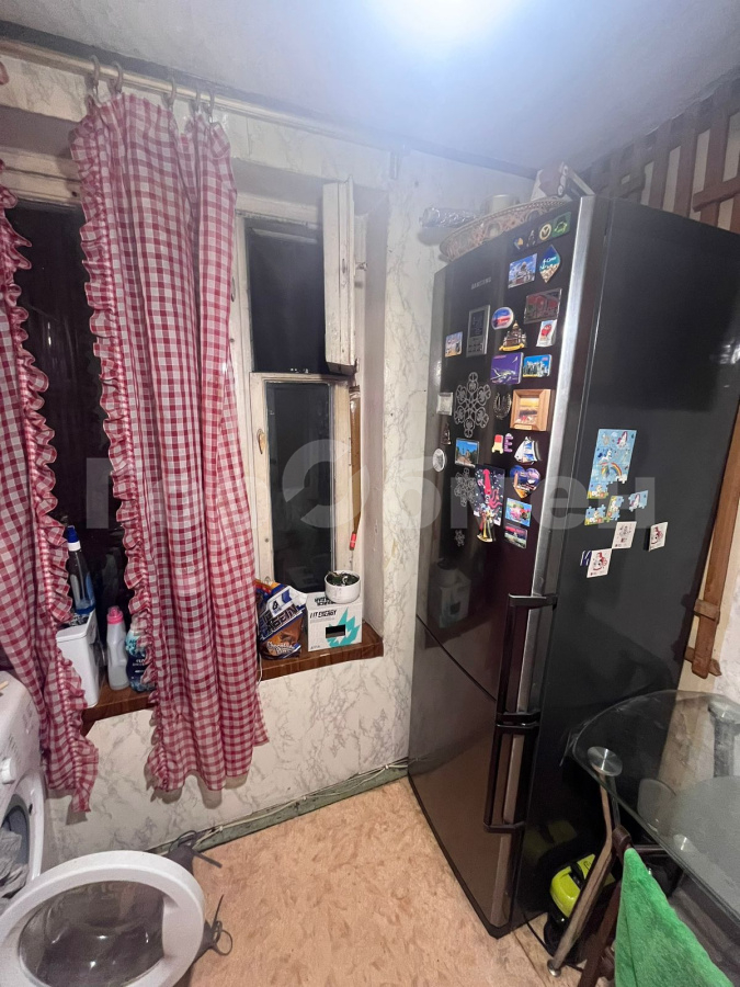 Продажа 3-комнатной квартиры, Москва, Россия,   улица Героев Панфиловцев