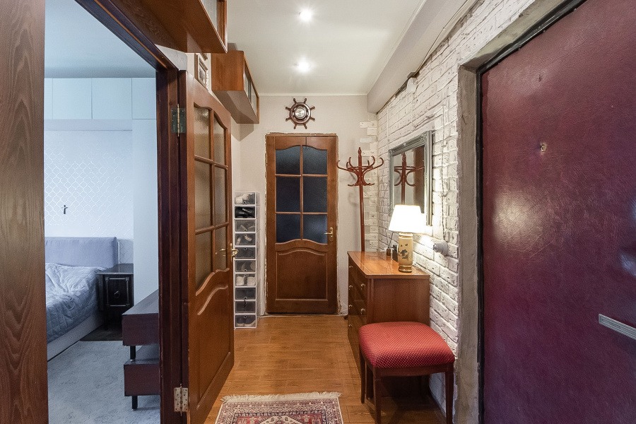 Продажа 2-комнатной квартиры, Москва, Россия,    Ленинский проспект