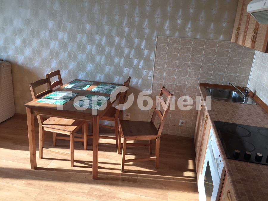 Аренда 2-комнатной квартиры, Москва, Россия,   бульвар Маршала Рокоссовского