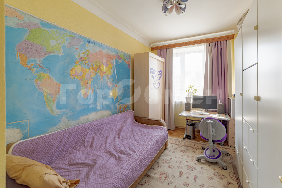 Продажа 4-комнатной квартиры, Москва, Россия,    Кропоткинский переулок