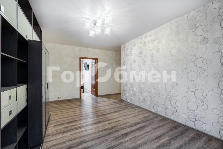 Продажа 3-комнатной квартиры, Москва, Россия,   Винницкая улица