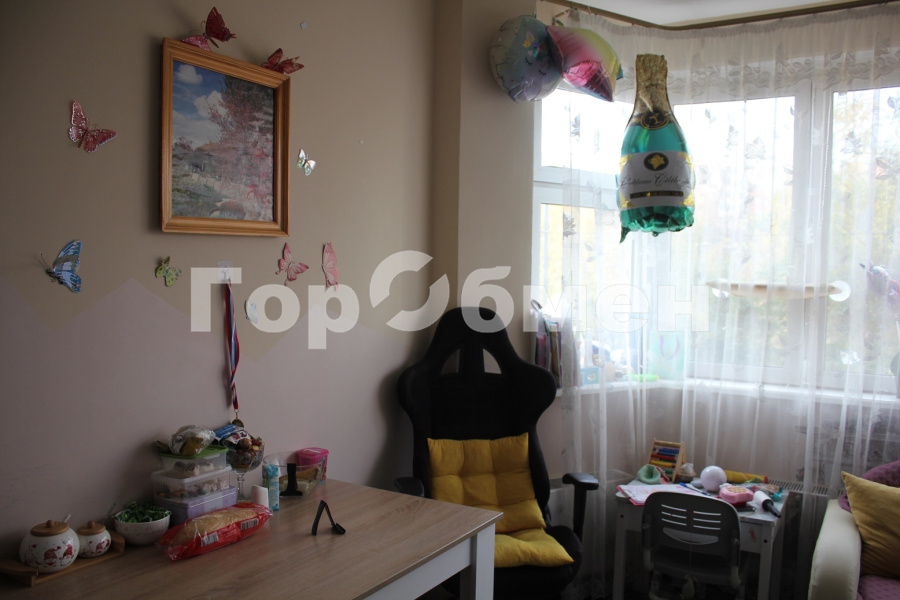 Продажа 2-комнатной квартиры, Москва, Россия,   Снежная улица