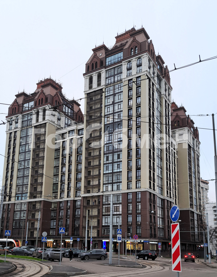 Продажа 4-комнатной квартиры, Москва, Россия,   1-я Мясниковская улица