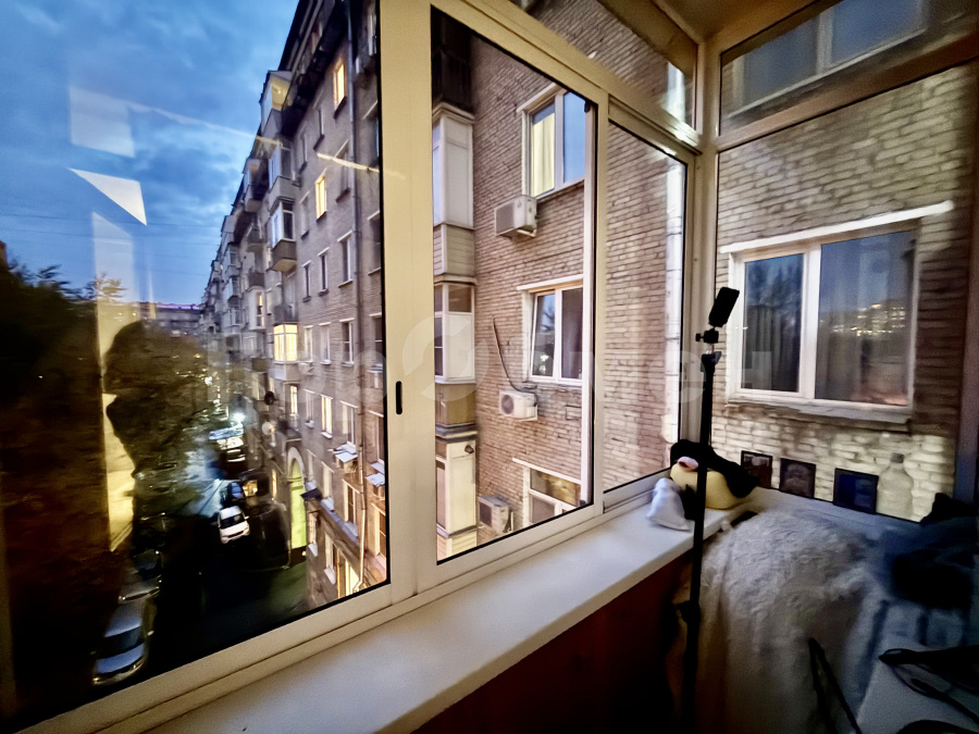 Продажа 2-комнатной квартиры, Москва, Россия,    Кутузовский проспект