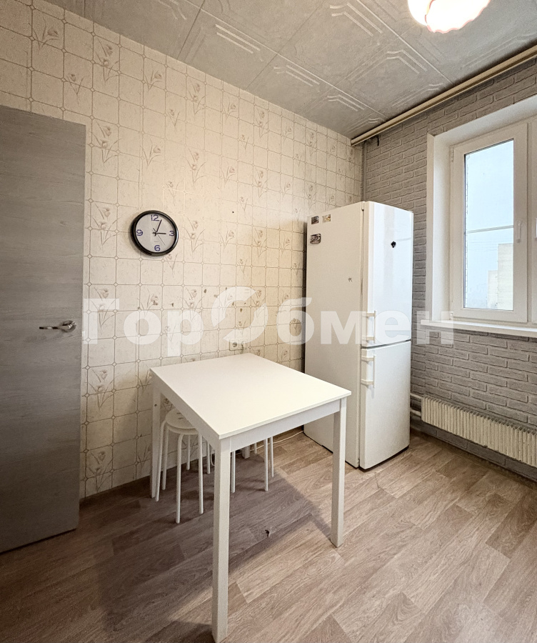 Продажа 2-комнатной квартиры, Москва, Россия,   Лебедянская улица