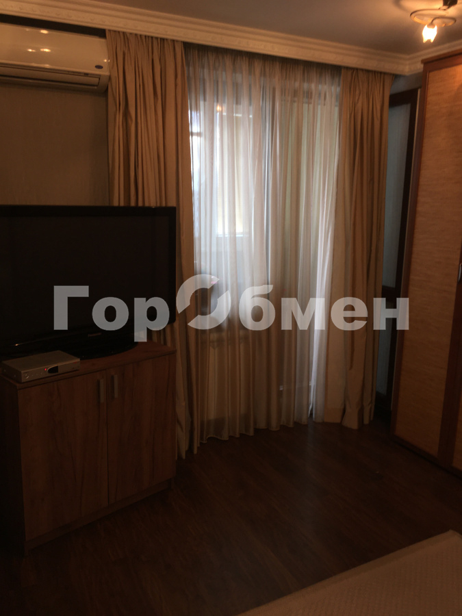 Аренда 2-комнатной квартиры, Москва, Россия,   Новочеркасский бульвар