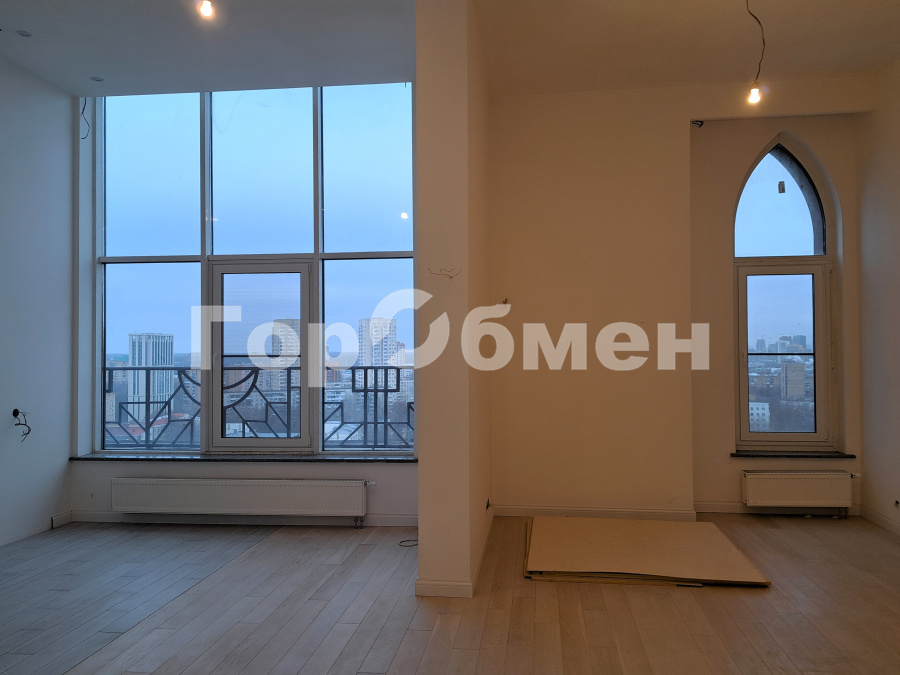 Продажа 4-комнатной квартиры, Москва, Россия,   1-я Мясниковская улица