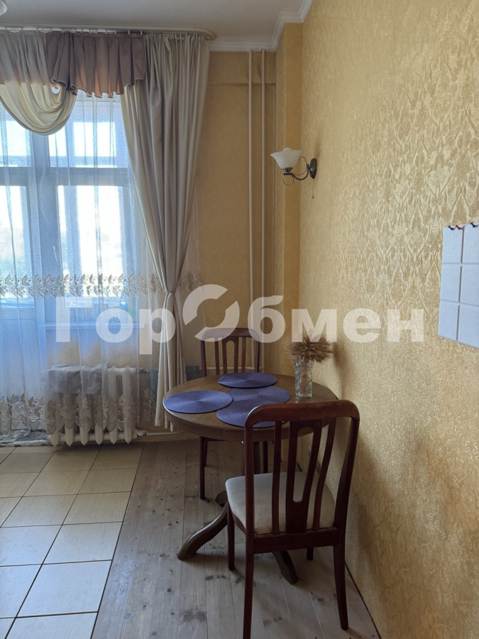 Продажа 2-комнатной квартиры, Москва, Россия,   Воротынская улица