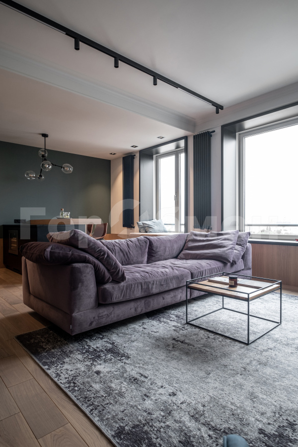 Продажа 2-комнатной квартиры, Москва, Россия,    Басманный переулок