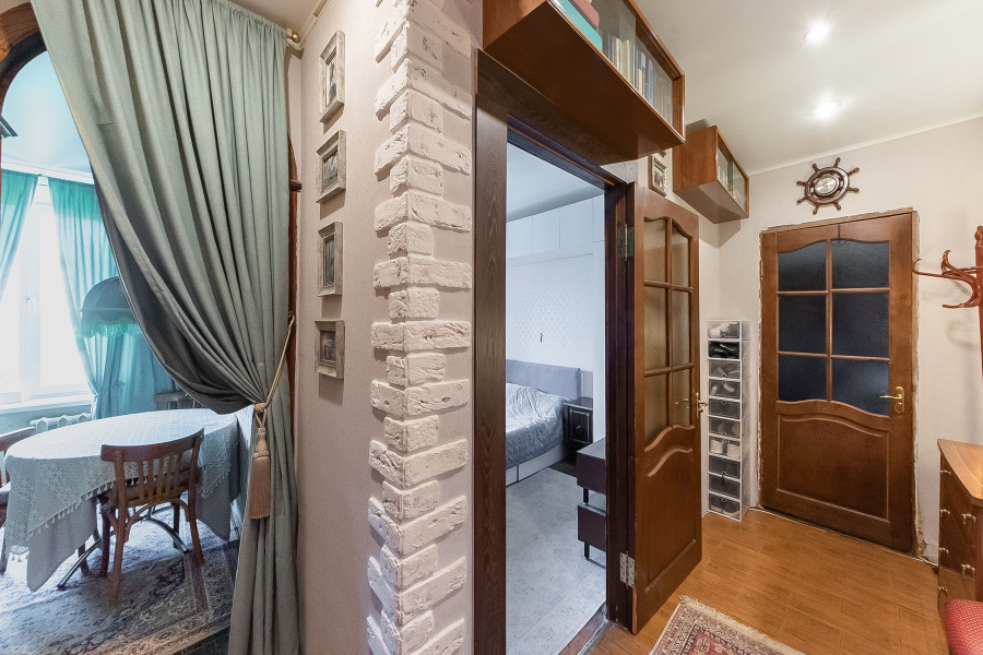 Продажа 2-комнатной квартиры, Москва, Россия,    Ленинский проспект