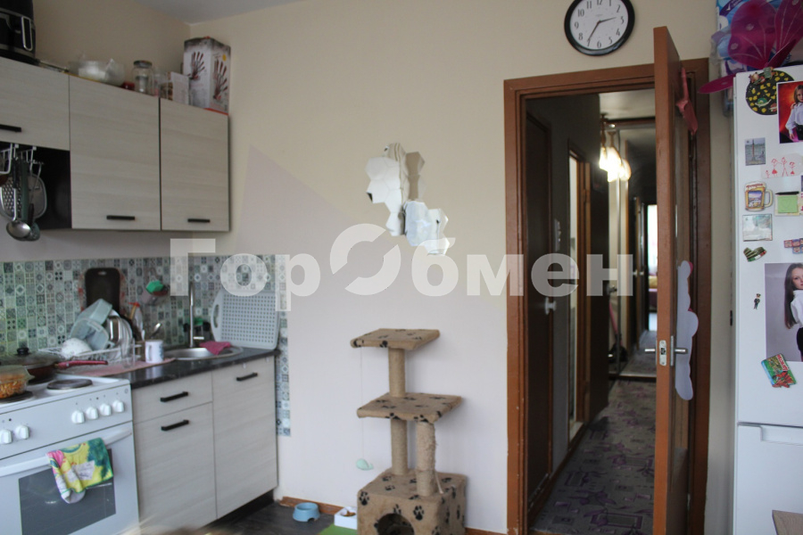 Продажа 2-комнатной квартиры, Москва, Россия,   Снежная улица