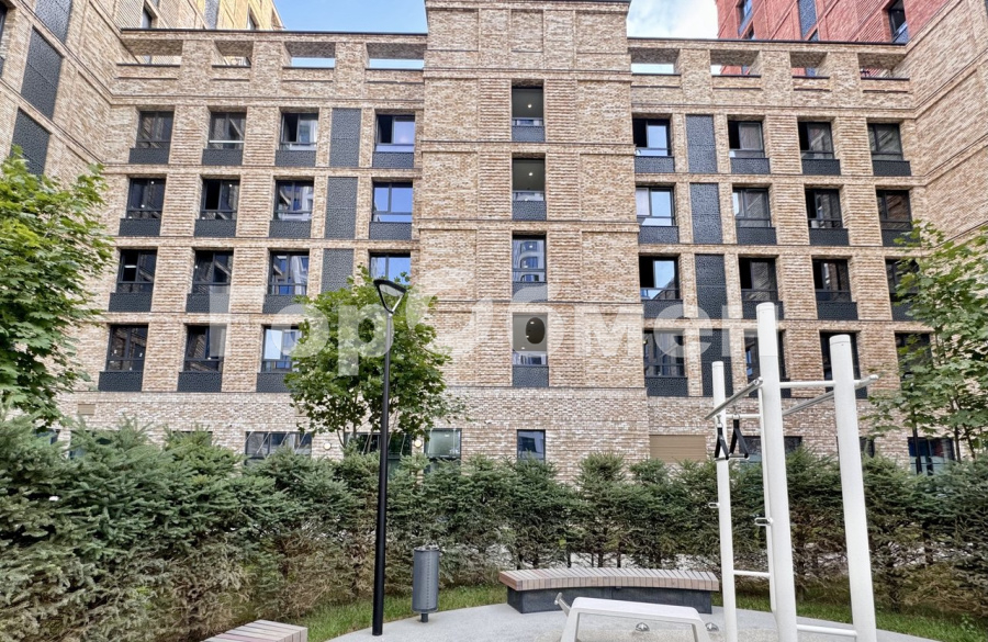 Продажа 2-комнатной квартиры, Москва, Россия,   улица Нижние Мнёвники