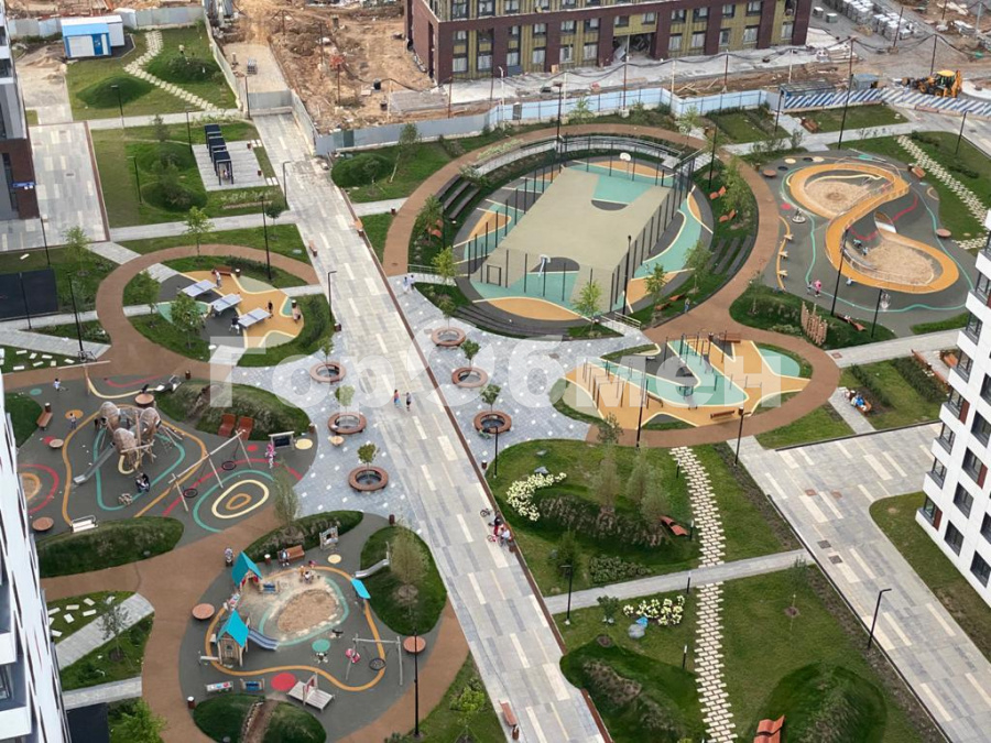 Продажа 4-комнатной квартиры, Московский, Россия,   Новомосковский административный округ