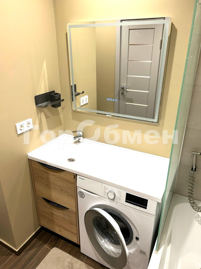 Продажа 1-комнатной квартиры, Москва, Россия,   Южный административный округ