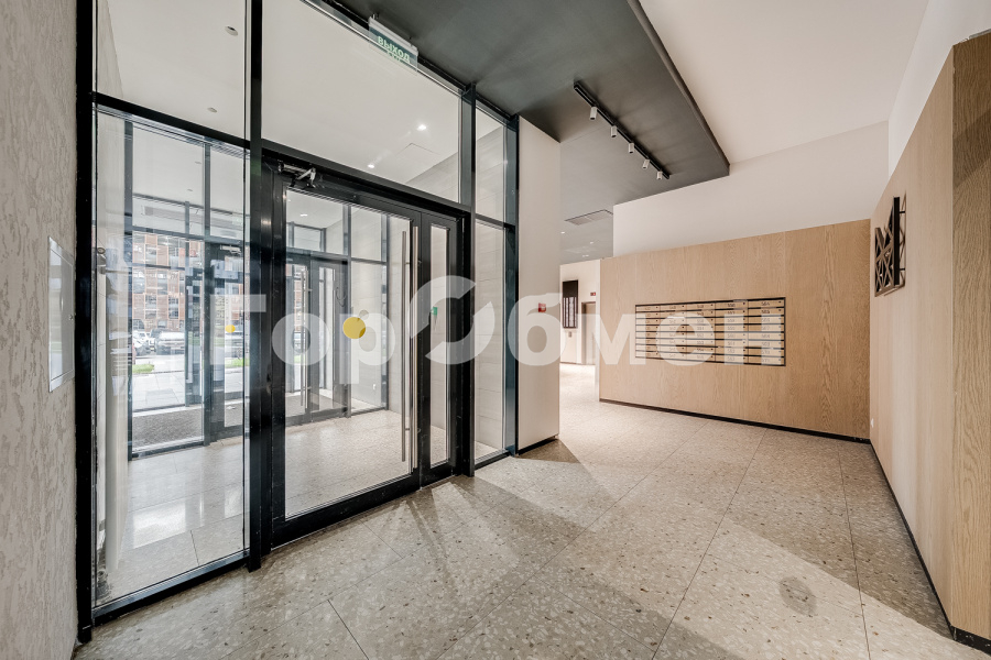 Продажа 3-комнатной квартиры, Московский, Россия,   Новомосковский административный округ