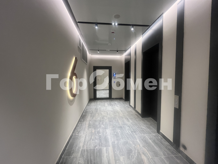 Продажа 3-комнатной квартиры, Москва, Россия,    улица Вильгельма Пика