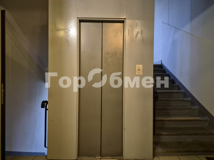 Продажа 2-комнатной квартиры, Москва, Россия,   Кутузовский проспект