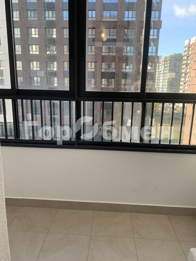 Продажа 2-комнатной квартиры, Москва, Россия,    улица Воейкова