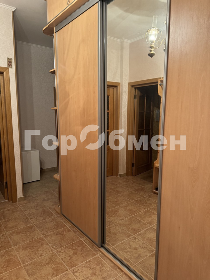 Продажа 2-комнатной квартиры, Москва, Россия,   Воротынская улица