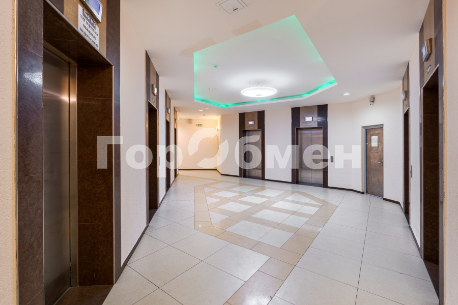 Продажа 2-комнатной квартиры, Москва, Россия,   Михневская улица