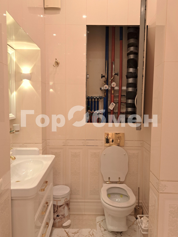 Продажа 3-комнатной квартиры, Москва, Россия,   1-я Владимирская улица