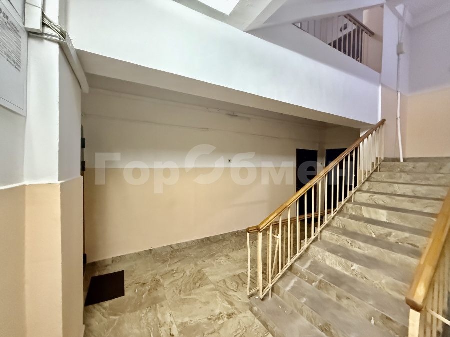 Продажа 2-комнатной квартиры, Москва, Россия,    Кутузовский проспект