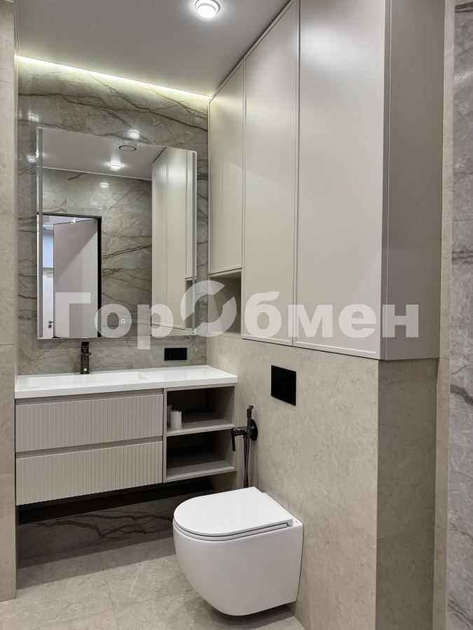 Аренда 2-комнатной квартиры, Москва, Россия,   улица Нижние Мнёвники