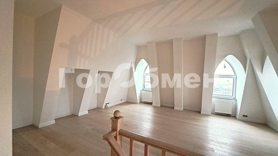 Продажа 4-комнатной квартиры, Москва, Россия,   1-я Мясниковская улица