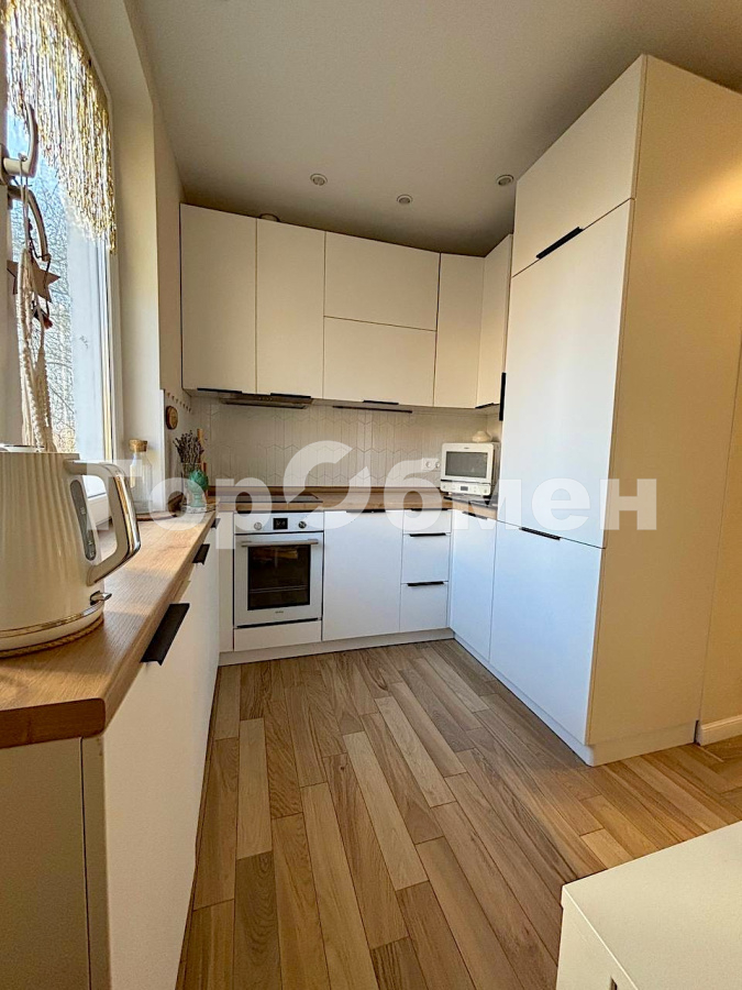 Продажа 1-комнатной квартиры, Москва, Россия,   улица Кулакова