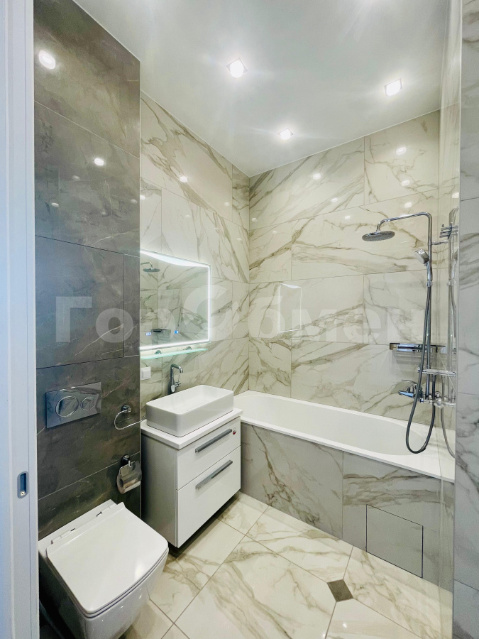 Продажа 2-комнатной квартиры, Москва, Россия,   Рубцовско-Дворцовая улица