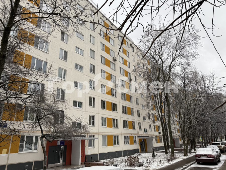 Продажа 2-комнатной квартиры, Москва, Россия,   улица Генерала Тюленева