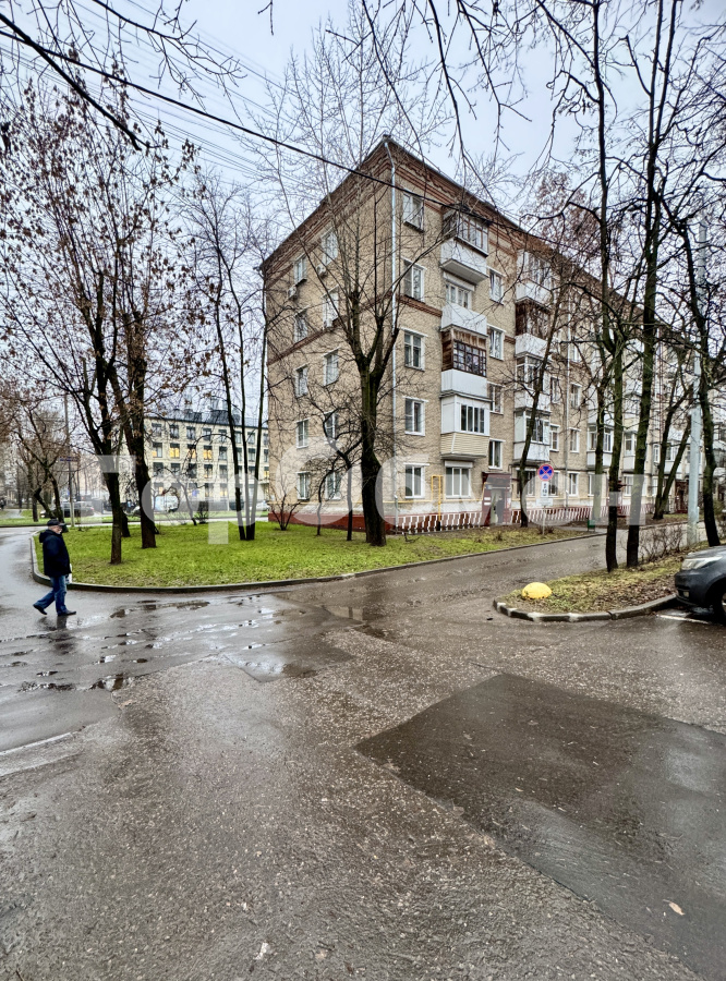 Продажа 2-комнатной квартиры, Москва, Россия,   улица Ремизова