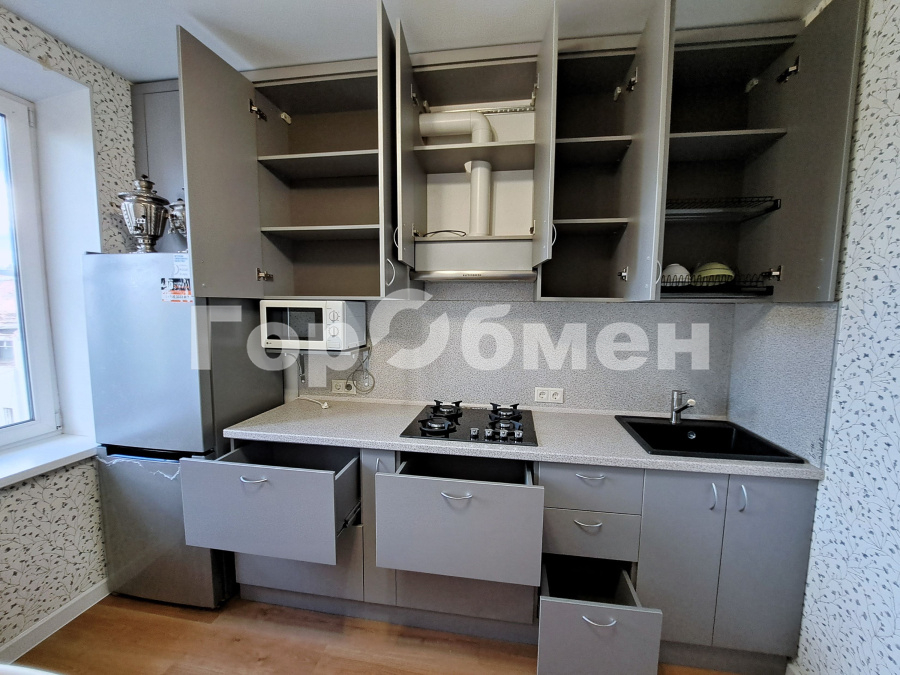 Аренда 2-комнатной квартиры, Москва, Россия,   Васильевская улица