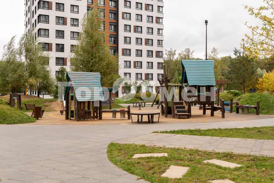 Продажа 3-комнатной квартиры, Московский, Россия,   Новомосковский административный округ