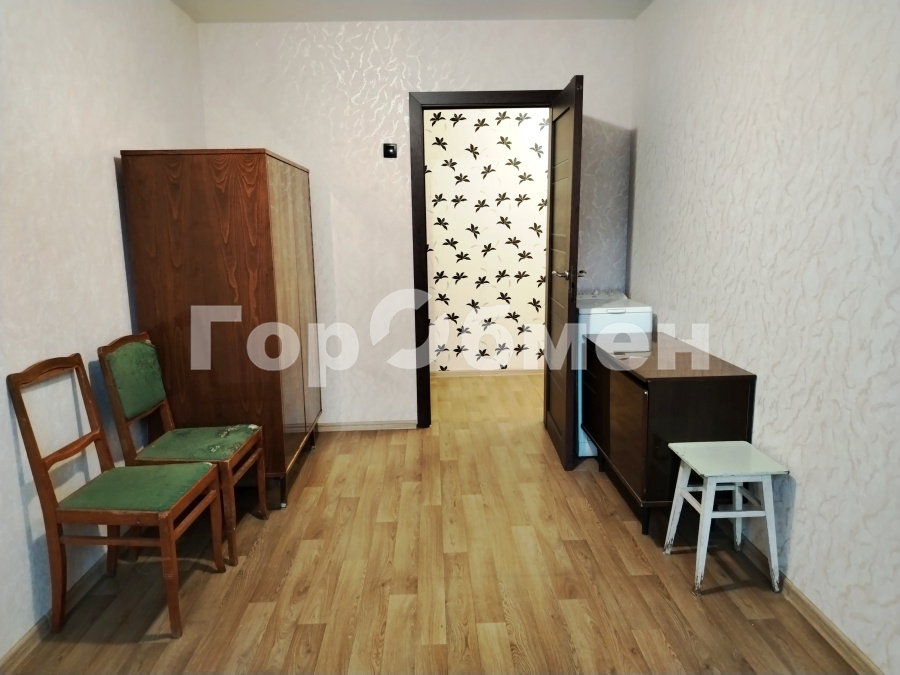 Продажа 3-комнатной квартиры, Москва, Россия,    улица Миклухо-Маклая