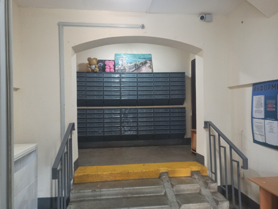 Продажа 3-комнатной квартиры, Москва, Россия,    улица Вертолётчиков