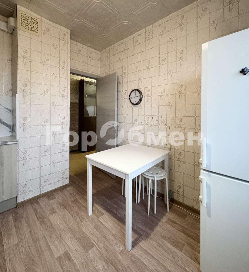 Продажа 2-комнатной квартиры, Москва, Россия,   Лебедянская улица