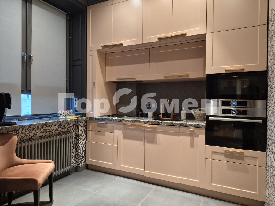 Продажа 2-комнатной квартиры, Москва, Россия,   Кутузовский проспект