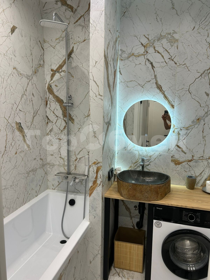 Продажа 1-комнатной квартиры, Москва, Россия,   Берёзовая аллея