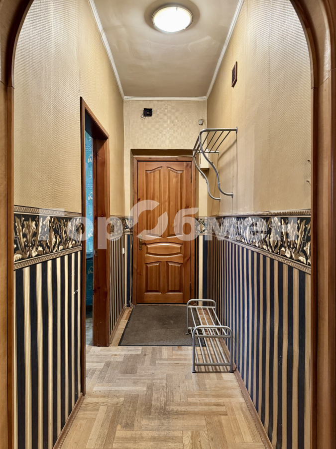 Продажа 2-комнатной квартиры, Москва, Россия,   улица Ремизова