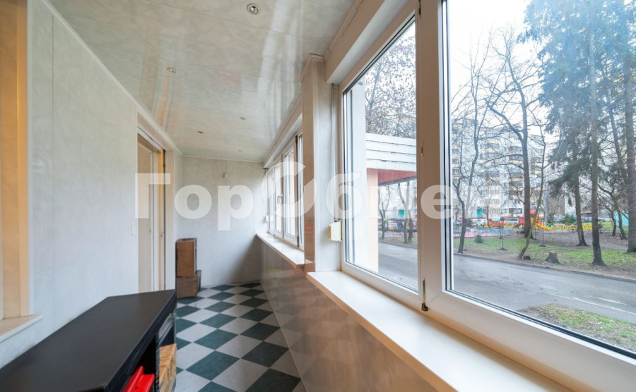 Продажа 4-комнатной квартиры, Королев, Россия,    микрорайон Юбилейный