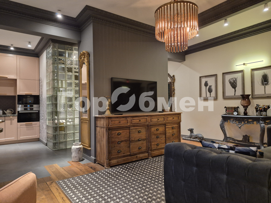 Продажа 2-комнатной квартиры, Москва, Россия,   Кутузовский проспект