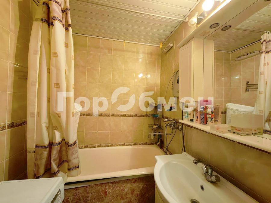 Продажа 2-комнатной квартиры, Москва, Россия,   улица Декабристов