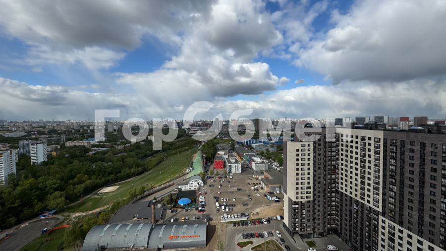 Продажа 3-комнатной квартиры, Москва, Россия,    Электролитный проезд