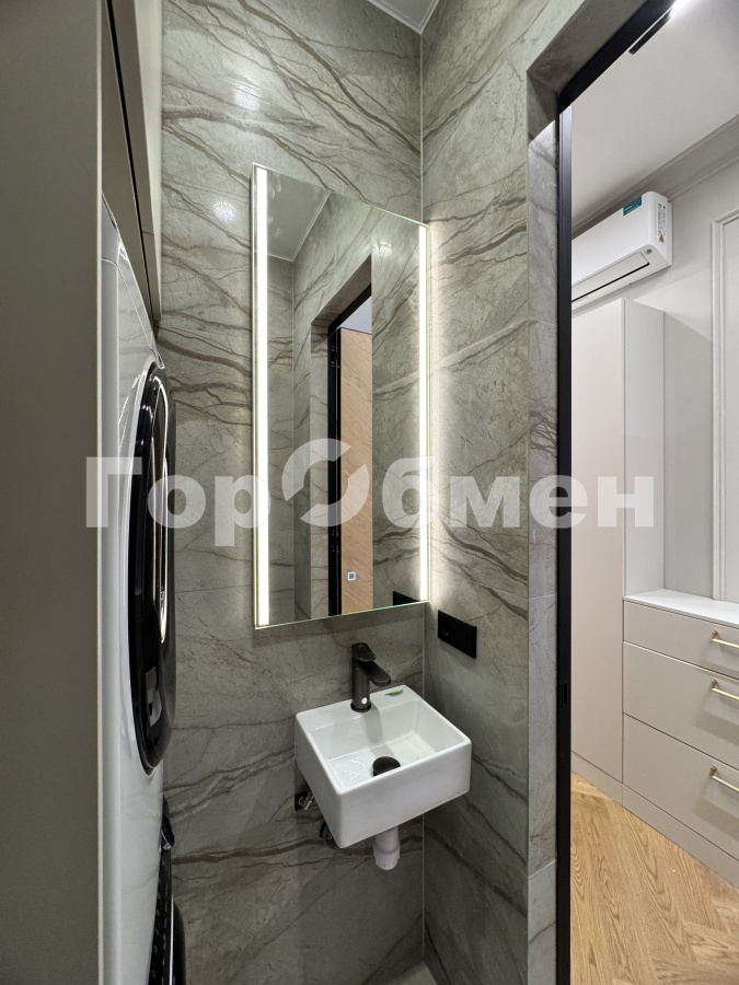 Аренда 2-комнатной квартиры, Москва, Россия,   улица Нижние Мнёвники