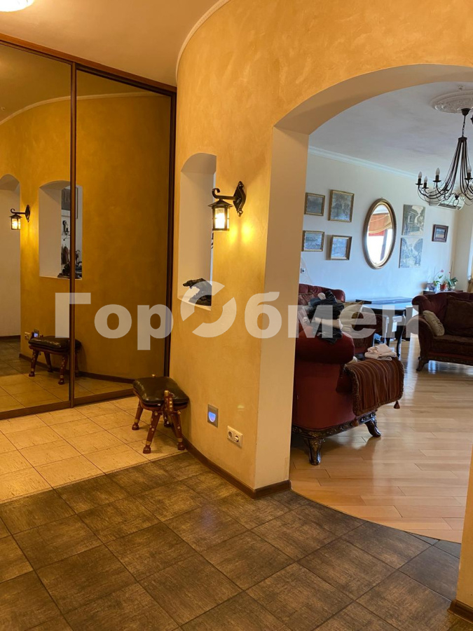 Аренда 3-комнатной квартиры, Москва, Россия,   улица Пырьева