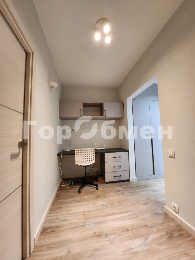 Аренда 3-комнатной квартиры, Москва, Россия,   Профсоюзная улица