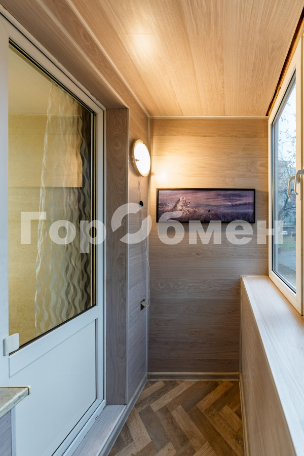 Продажа 3-комнатной квартиры, Москва, Россия,   Винницкая улица