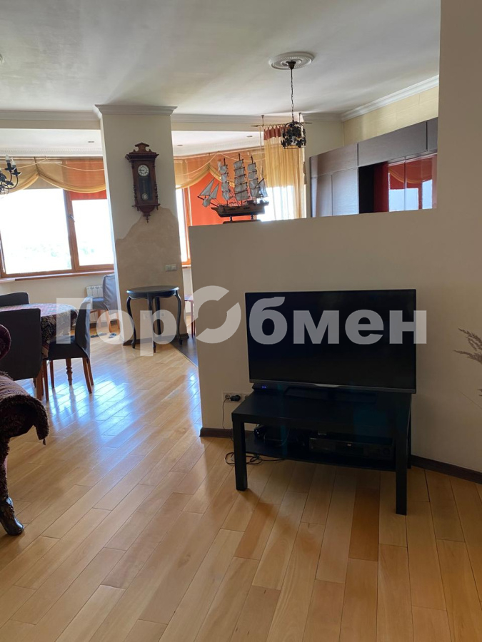 Аренда 3-комнатной квартиры, Москва, Россия,   улица Пырьева